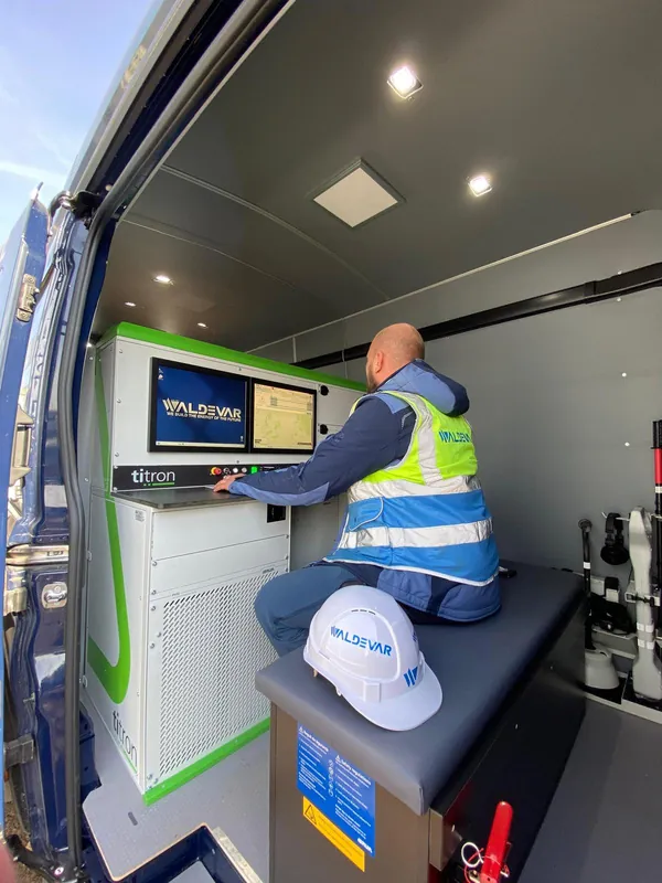 Engineer in the WALDEVAR cable test van